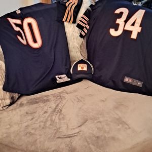 Bears jerseys and bears cap